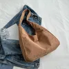 Kvällspåsar solid färg corduroy canvas axel tote för kvinnor 2023 casual kvinnor designer hasp handväska trend kvinnlig armhålväska