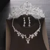 Set di gioielli da sposa Cuore di lusso Cristallo da sposa Zircone cubico Corona Diademi Orecchino Collana girocollo Set Perline africane 231116