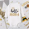 Rompers Hello 2024 born baby jumpsuit long sleeved this is my first Year boy girl Ropa costume 231115