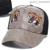 Monterade hattar Baseball Caps Casquette Sun Hat Classic Snake Tiger Bee Cat Canvas med för män Womenyy258