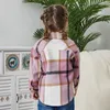 Trajes a juego para la familia Otoño Mamá Hija Trajes a juego Camisa de lana Abrigo A cuadros Ropa cálida para mamá y yo Ropa de abrigo con bolsillos Chaqueta con apariencia familiar 231115