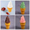 Decoração de festa 4 PCs Kids Camping Toys Play Kitchen Fake Cream Cupcake Toppers Modelo de Decoração de Cone de Cone de Alimentos