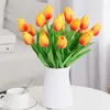 Fleurs décoratives Fleur artificielle Fausse tulipe Latex Matériel Real Touch Salle de mariage Famille El Party Intérieur DIY Décoration 20PCS