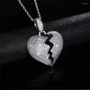 ペンダントネックレスCaoshi Exquisite Heartbreaked Shaped Necklace Paved Full Cubic Zirconia Jewelry女性のための感情的なアクセサリー