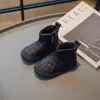 Laarzen 2024 baby jongens winterlaarzen meisjes snowboots warme pluche katoenen kinderschoenen antislip casual kinderschoenen babyschoenen 231115