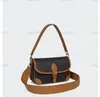 Topp modeväska varumärkesdesign axelväska för kvinnliga väskor handväska handväskor lady messenger lyxdesigners crossbody tot plånbok