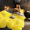 Bedding sets 45 Winter Soft Warm Red Yellow Coral Velvet Quilt Bed Cover Flannel Thickening Warm Duvet Bedding Cover 231116