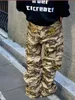 Pantaloni da uomo Salopette multitasche Ricamo Camo INS Moda Sciolto Tutto Gamba dritta American Retro Long 231116