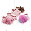 Płaskie buty Baby Girl Winter Hal Sandal Puszysty kolorowy projekt dla 0 1 -letni 231116