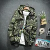 Herrjackor kamouflage jacka män mode windbreaker trend ungdom hip hop streetwear hooded student sportklassklasskläder