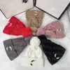 Beanie Homens Mulheres Designer Outono e Inverno Preto Chapéu De Malha Estilo Unissex Espessado Chapéus Frios Lã Cap Inverno Feminino Calor Lã Gorros