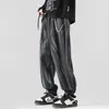 Jeans da uomo Hip Hop Moda Goth Stampa Uomo con catena Harajuku Pantaloni Harem neri vintage da uomo Jeans larghi casual a gamba larga