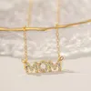 Catene Creative MOM Lettera Collana per le donne Festa della mamma Cubic Zirconia Ladies Gioielli in acciaio inossidabile regalo