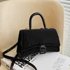 22% KORTING Designer tas 2024 Handtassen Product Volledig Handheld Straddle Fashion Handheld Populair op internet Dezelfde stijl Zandloper Spicy Girls