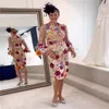 Coloful 3D Florals Madre della sposa Plus Size O Collo Manica lunga Lunghezza al ginocchio Abito da sposa per ospiti 2024 Cena per le vacanze Sposo Abito da sera per la madre Elegante abito da ballo