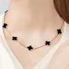 collar de trébol de cuatro hojas Piedra preciosa de concha natural Chapado en oro de 18 quilates diseñador para mujer T0P contador más alto Materiales avanzados joyería regalo de aniversario con caja 028