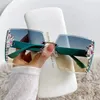 Solglasögon Gradient Designer Kvinnor Glitter Rhinestone Big Frame Eyewear Ladies UV400 Rektangel Färgglad spegel