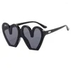 Okulary przeciwsłoneczne 2023 Modne spersonalizowane okulary miłosne Pai Team Funny Heart Women Protection UV Eyevear 253