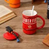 マグカップクリエイティブセラミックカップ消火器シェイプファンマグオフィスコーヒーと蓋とスプーン消防士のための完璧なギフト231116