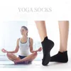 Chaussettes athlétiques Yoga femmes coton Silicone poignée antidérapante Ballet danse Pilates sport intérieur Fitness chaussette sol