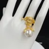 Nieuw ontworpen trouwringen Banshee Medusa Profiel Portret Women 18K Gold Pearl Ring Designer Sieraden Dames Verjaardag Feestelijke feestgeschenken Mr1 --05