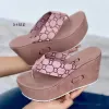 2023 Sandals Flat Slippers with Summer Outdoor Floor Slide Wedge Sandals Lady Letters Cowboy Classic Women Beach Shoes 36-43