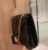 女性のluxurysファッションデザイナーバッグレディメッセンジャーウェーブパターンサッチェル本革のショルダーバッグチェーンハンドバッグ財布ホーボーバッグ