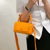 이브닝 백 럭셔리 디자이너 여성 안장 오렌지 녹색 미니 핸드백 및 지갑 세련된 파우치 어깨 클러치 드롭 231115