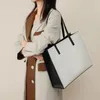 Duffel Bags Women's Bag Shoulder Leather Large Capacity Commuting Underarm Tote
