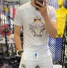 T-shirty męskie 2023 STACJA EUREOPODOWA SŁODNIE STANIA ZWIĄZANE Trend Slim Fit Dragonfly Print T-shirt Męski rękaw męski