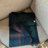 Klassiska kvinnor Sacrf Luxury Designer Double Letter Cashmere Winter Scarves PLAID Mönster grönt sjal Tasselkant Kvinna Långtyplängd 190 cm