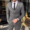 Mäns kostymer 2023 Mäns engelska affärer Casual Solid Color Plaid Suit Three-Piece Young Groom Man Wedding Dress Man