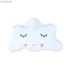 Cuscini New Cute Baby / Adult Moon Star Cloud Shape Emoticon Breve peluche Cuscino per pisolino Cuscino per bambole CiondoloL231117