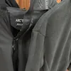 デザイナージャケットアークメンズ女性用防水ジャケット軽量レインコートシェルフード付き屋外ハイキングウィンドブレイクジャケットトップ