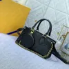 Sac à main de luxe de styliste, sac à bandoulière avec chaîne en cuir véritable, sac sous les bras pour femmes, sac de shopping en relief