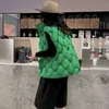 BottegassVenetas Chaquetas de plumón tejidas de alta calidad Chaleco tejido verde de marca de moda para hombres y mujeres con el mismo estilo pareja cuello alto engrosamiento diseño de nicho nuevo