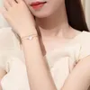 기타 4Four Leaf Colver S925 Silver Vans 디자이너 팔찌 남성 디자이너 보석류 Cleef Classion Classic Shell Bangle for Your Girl Clover 18K Gold Chrismas Partyd 0ILP