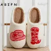 Hausschuhe ASIFN Cute Boot Damen Hausschuhe Cowgirl Hat Fluffy Cushion Slides Bequeme, gemütliche, bequeme Houseshoes Laides Winterschuhe T231116