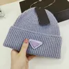 Partihandel designer beanie hatt kvalitet mode kassamere stickad mössa för män kvinnor kasketter unisex vinter casual utomhus beanies motorhuven huvud varm skalle mössa passform hatt