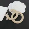 2024 Broche Designer Plaqué Or Laiton Taille Perle Manteau Pull Style Polyvalent Femmes Décoratives Classiques Accessoires De Mode Cadeau De Fête