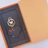 Дизайнерский матч-матч Llavero Keyring Мужчины в форме сердца Keyring Women Women Chain Charm Key с подарочной коробкой