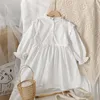 Abiti da ragazza 2023 Primavera Autunno Abito da bambina Vestido Bianco Colletto a maniche lunghe Abiti in cotone per bambini