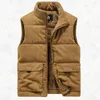 Gilets pour hommes 6XL Hommes Hiver Plus Taille Corduroy Cargo Veste sans manches Épais Chaud Doublure en polaire Multi-poches Randonnée en plein air Safari Gilet de travail 231115