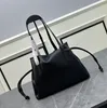 Oryginalna oryginalna skórzana torba na chmurę luksusowa tablica znamionowa torba do sznurka Kobiet 10A najwyższej jakości miękka torba na ramię Crossbody Bag High-end Fufu Tote Torby