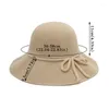 Chapéus largos da borda Mulheres Summer Summer Travel Straw Hat Straw Bow Wavy Big Cool Fashion Moda dobrável Pesca Pescador Cap vestuário férias de férias