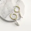 Pendientes de aro Huggie ALLME elegantes perlas irregulares de agua dulce para mujer Color dorado gancho de latón perla barroca colgante Brinco