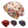 Bons de mode Fashion Summer Femmes de dentelle Floral Casual Adulte Dames Caps Beauté Bonnet Polyester Femme Skulliess Boneie / Skull