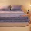 Matratzenauflage für den Winter, warm und dick, elastisch, ausgestattet mit Flanell-Elastikband, Schutzbezug für Bett, Matratze, Queen-Size-Bett, Doppelbett, Bettlaken für Zuhause, 231116