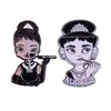 Akcesoria z kreskówek Beautif Audrey Hepburn Smoking Stick Bratge Broch Beauty Woman Classic Enamel Pin Drop Baby Kids Matnit DHD93