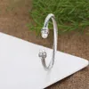 Bijoux de mode Bracelet de créateur nouveau bracelet torsadé femme sud simple ins or argent perle croix diamant hanche bijoux chauds fête cadeau de mariage en gros